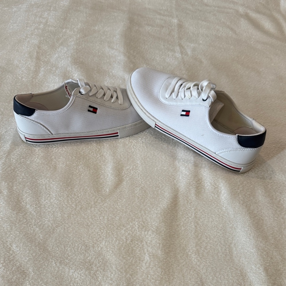 Women’s Size 10 Tommy Hilfiger White and Navy Sneakers